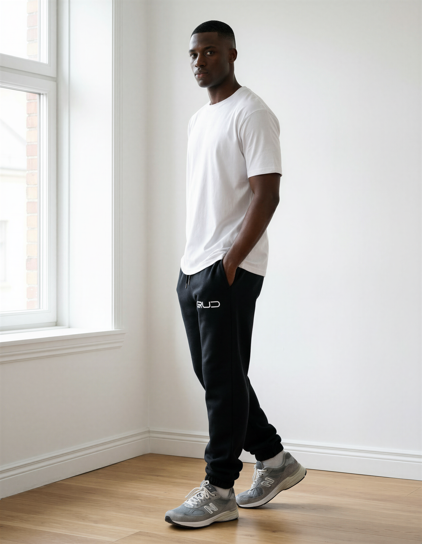 The Essentials Sweat Pants